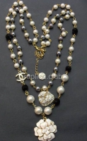 Chanel White Diamond Pearl Necklace Replica #5