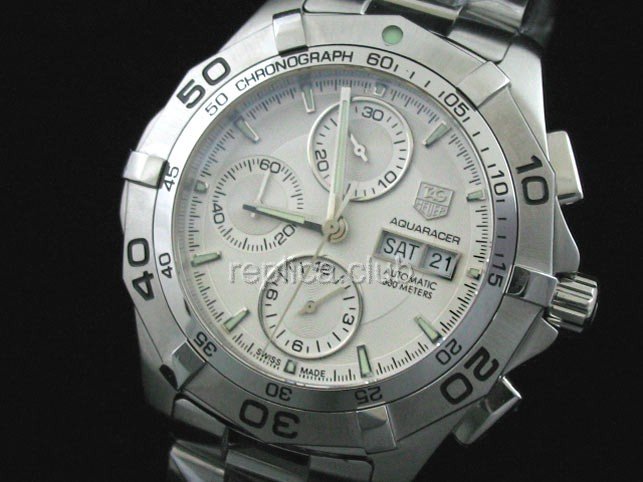 Tag Heuer Aquaracer Chrono mouvements anormaux suisse #1