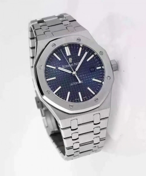 Audemars Piguet Royal Oak Jumbo 15400 Replica Watch