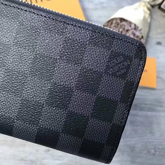 Louis Vuitton N63095