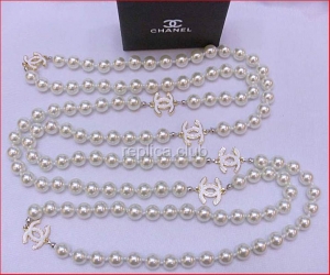 Chanel White Pearl Necklace Replica #3