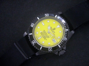 Rolex Submariner Gelb Swiss Replica Watch