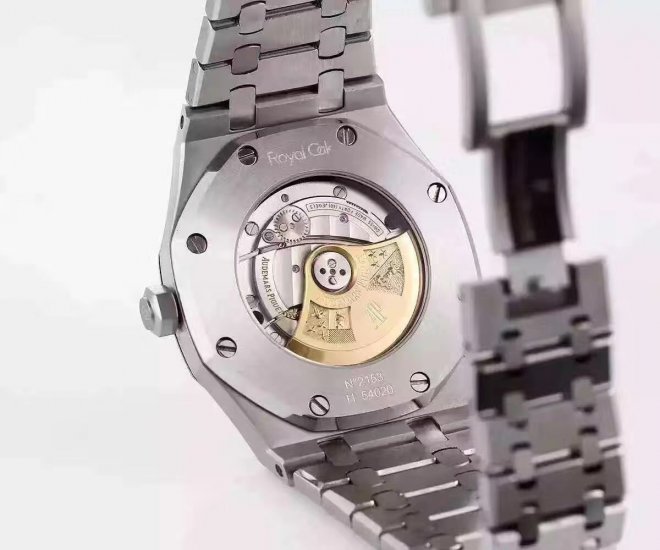 Audemars Piguet Royal Oak Jumbo 15400 Replica Watch