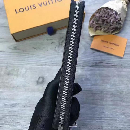 Louis Vuitton N63095