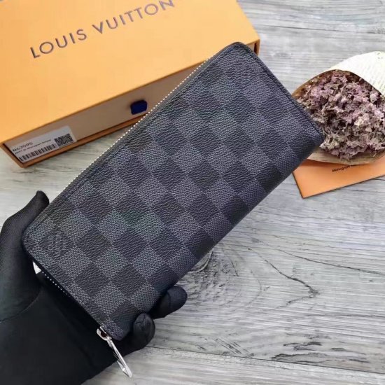 Louis Vuitton N63095